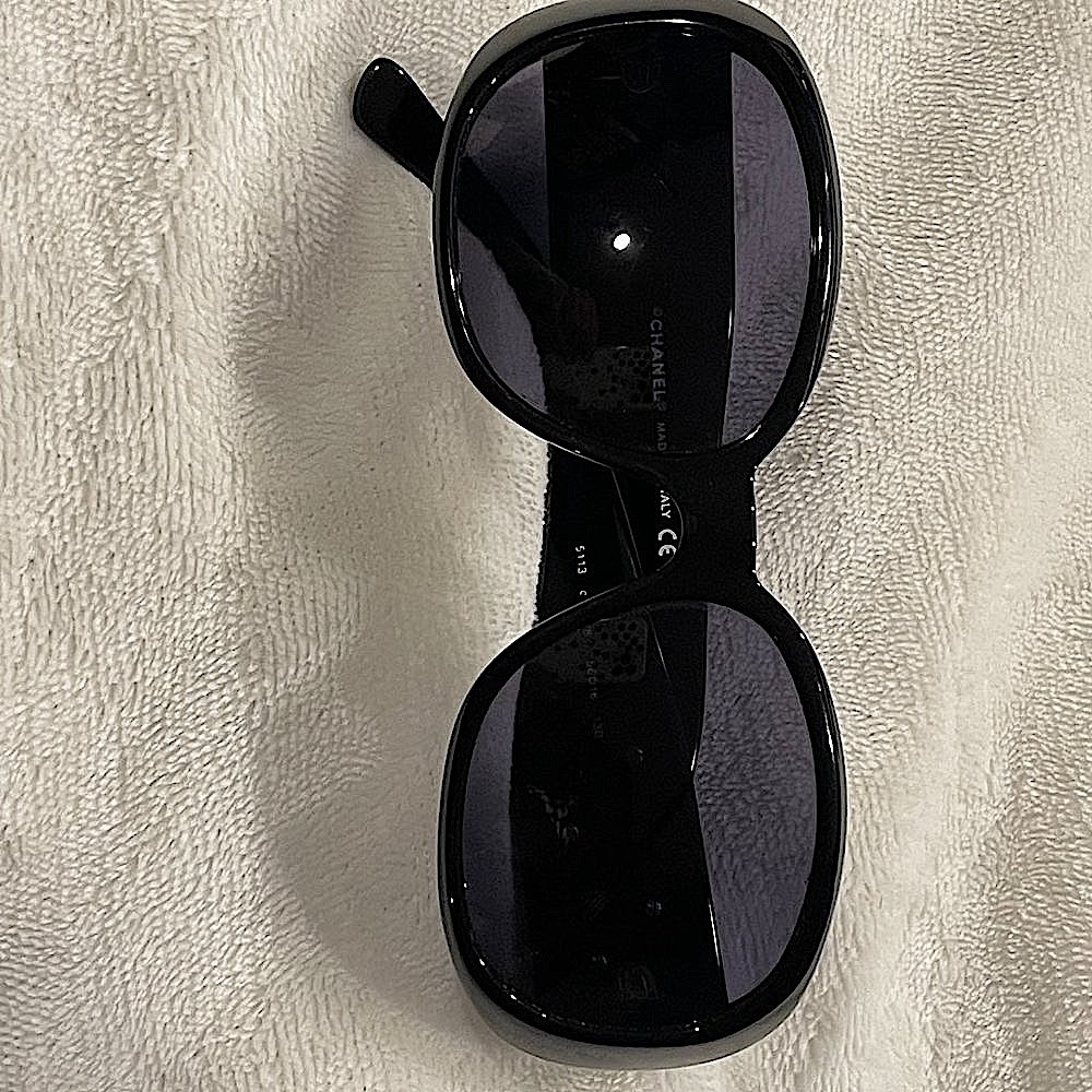 CHANEL FLOWER SUNGLASSES